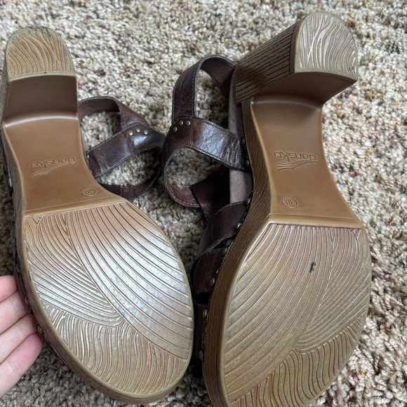 Dansko Women's Brown Platform Sandals - Picture 3 of 7